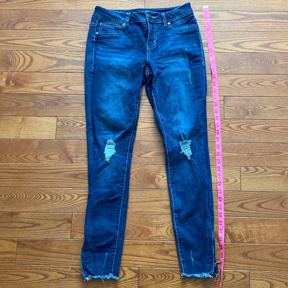 Maurice’s small regular women’s skinny jeans with rips. - Picture 2 of 13